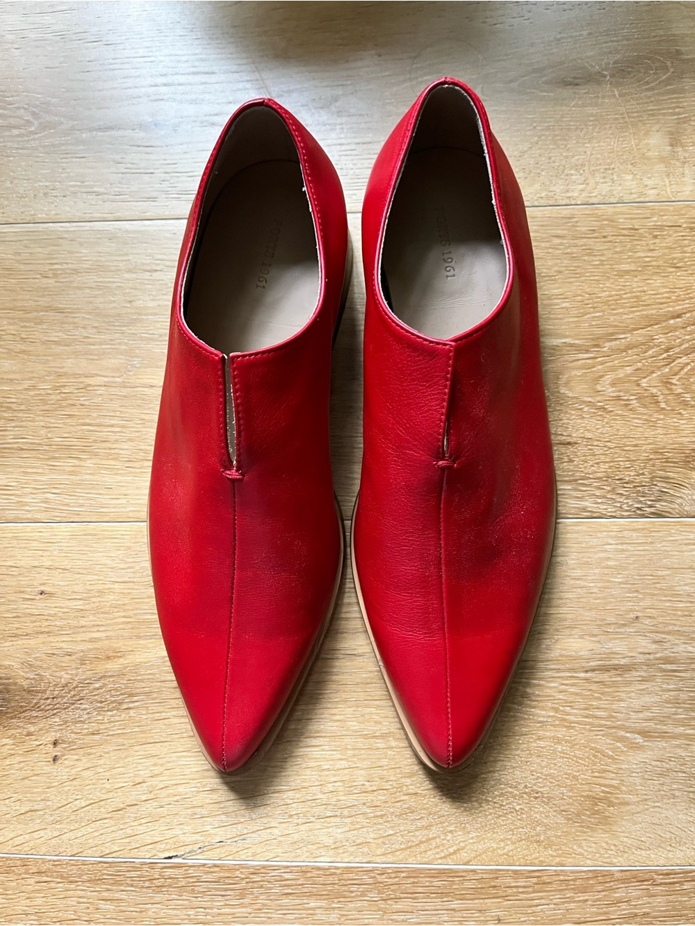 Ports 1961 Red Pointed Leather Slip-On Flats